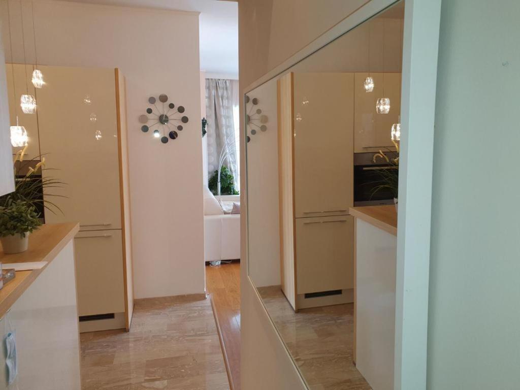 Luxury With 3 Bedrooms In Near The